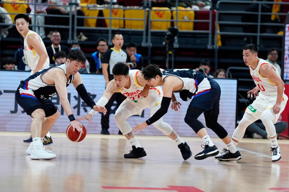 [图]世界杯亚预赛-廖三宁17分 中国男篮不敌韩国